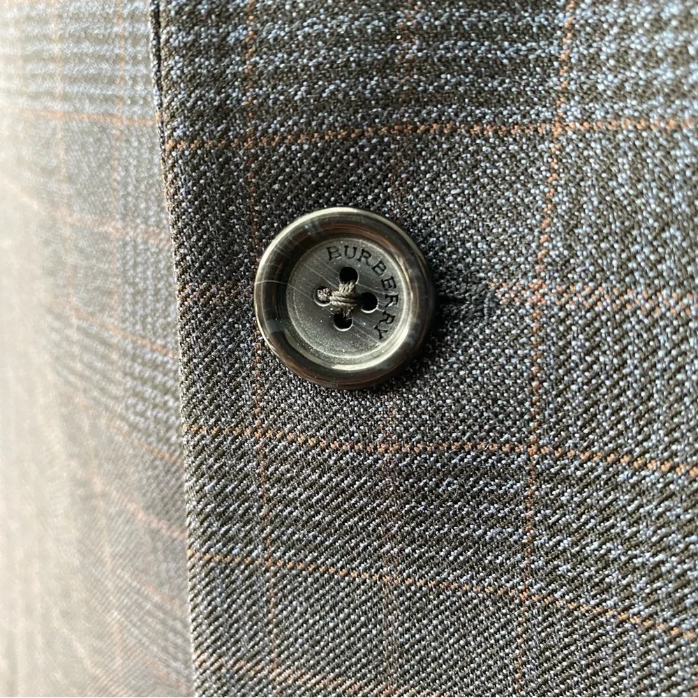 Burberry London Wool Plaid Kensington Blazer